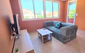 LE BARCARES Logement climatisé avec terrasse, plage à pied, place de parking - 4 personnes